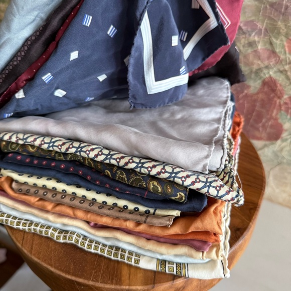 Vintage Silk Handkerchief Lot - Picture 5 of 9